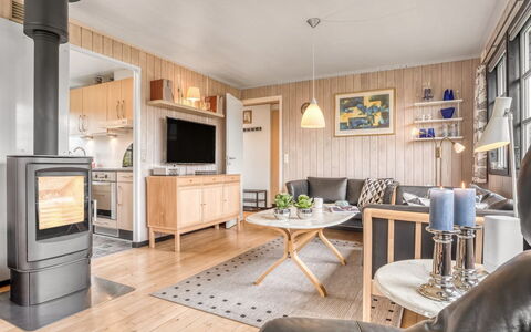 Thorir - 500M from the Sea