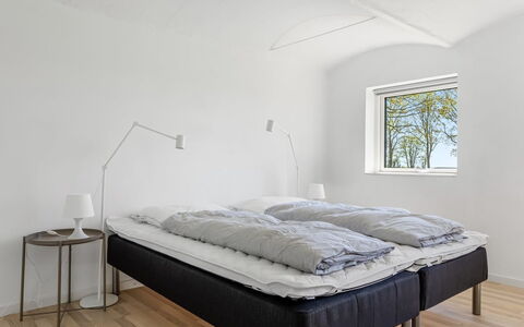 Ilsebeth - 400M from the Sea: Flooring, Floor, Interior Design, Furniture, Bedroom, Bed, Linens, Bedding, Ceiling, Bed Frame