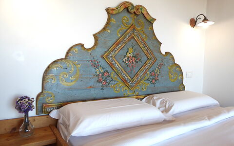 Villa Montello Pool, Jacuzzi, Ac, Wifi, Treviso: Interior Design, Furniture, Bedroom, Bed Sheet, Bedding, Bed, Linens, Room, Bed Frame, Lamp
