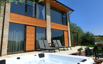 Villa Montello Pool, Jacuzzi, Ac, Wifi, Treviso: Composite Material, Swimming Pool, Shade, Eco Hotel, Wood Stain, Estate, Outdoor Furniture, Villa, Resort, Hardwood