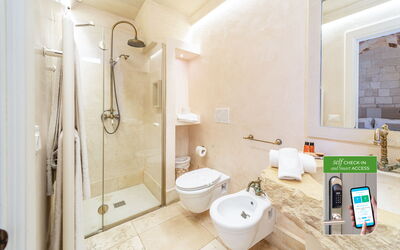 Accommodation:&nbsp;Riccio - Romantic Room - Corte dei Granai