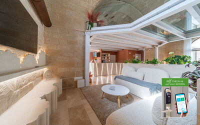 Accommodation:&nbsp;Senatore Cappelli - Deluxe Room With Bath Tub - Co