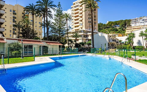 Aloha: Apartment, Condominium, Hotel