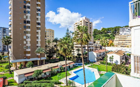 Aloha: Apartment, Condominium, Hotel