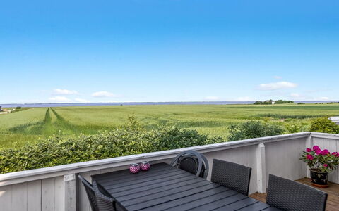 Freja - 12Km from the Sea: Estate, Shade, Driveway, Farmhouse