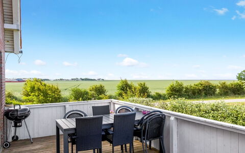 Freja - 12Km from the Sea: Estate, Shade, Driveway, Farmhouse