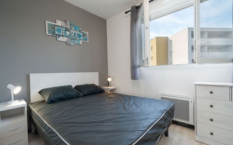 La Dune: Furniture, Interior Design, Bed, Bedroom, Ceiling, Flooring, Bed Sheet, Room, Floor, Bedding