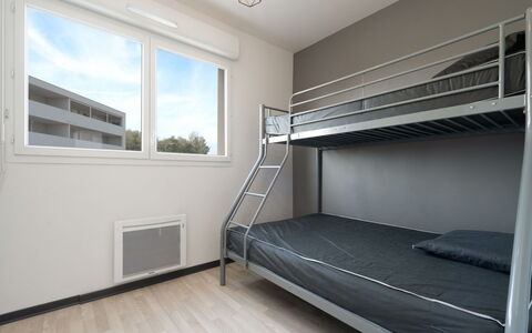 La Dune: Floor, Flooring, Apartment, Room, Bed, Bed Frame, Bedroom, Bedding