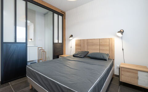 La Dune: Furniture, Bed, Interior Design, Bedroom, Flooring, Wood, Floor, Bedding, Bed Sheet, Room