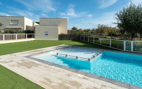 La Dune: Swimming Pool, Flooring, Composite Material, Shade, Garden, Landscaping, Tile, Resort, Concrete, Backyard