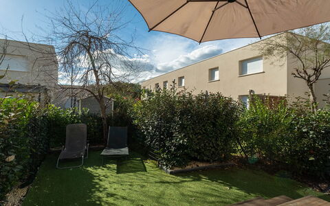 La Dune: Shrub, Garden, Backyard, Shade, Yard, Landscaping, Outdoor Furniture, Lawn, Courtyard, Eco Hotel