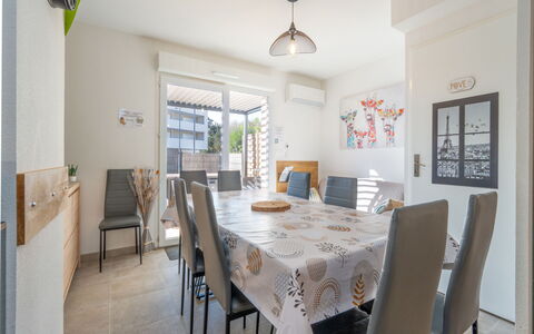 La Dune: Furniture, Interior Design, Flooring, Floor, Chair, Wood, Table, Kitchen & Dining Room Table, Ceiling, Dining Room