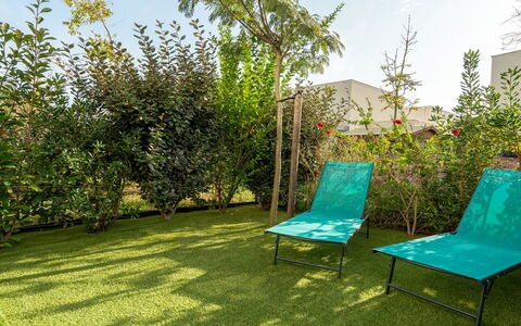 La Dune: Green, Grass, Outdoor Furniture, Furniture, Garden, Shrub, Land Lot, Lawn, Groundcover, Backyard