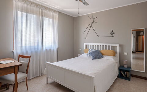 La Casa del Saggio: Bed, Furniture, Interior Design, Bedroom, Bedding, Wall, Floor, Flooring, Bed Sheet, Ceiling