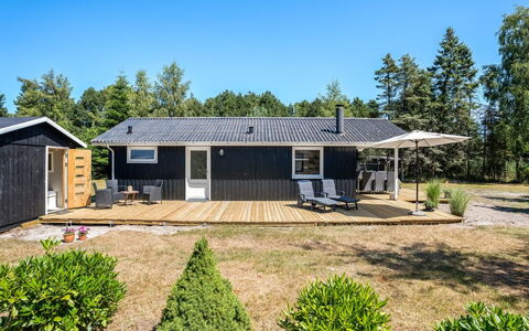 Dorit - 900M from the Sea: 