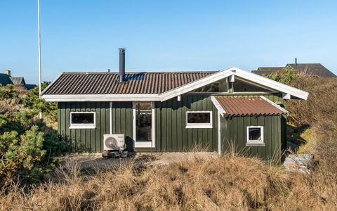 Gundborg - 200M from the Sea: Wood, Home, Porch, Deck, Hardwood, Roof, Wood Stain, Wood Flooring, Eco Hotel