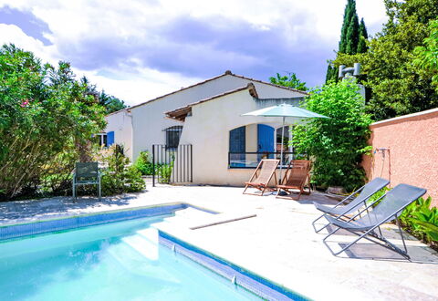 Mas des Lavandes: Blue, Residential Area, Swimming Pool, Home, Door, Estate, Shade, Resort, Cottage, Eco Hotel