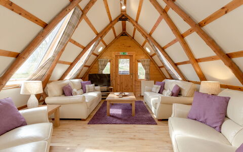 Rabbie Burns Lodge: Coast, Coastal And Oceanic Landforms, Sea, Resort, Shore, Ocean, Estate, Eco Hotel, Seaside Resort, Bay