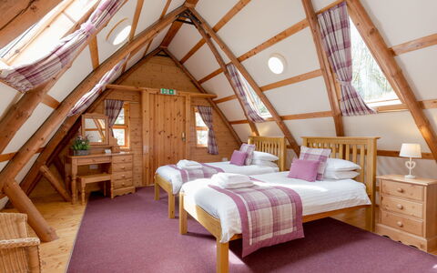 Rabbie Burns Lodge: Coast, Coastal And Oceanic Landforms, Sea, Resort, Shore, Ocean, Estate, Eco Hotel, Seaside Resort, Bay