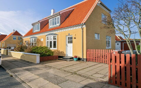 Helemine - 900M from the Sea: Estate, Shade, Driveway, Farmhouse