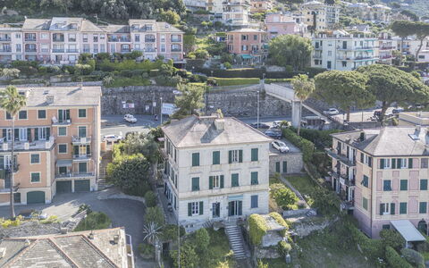Central Design Flat With Parking, Bogliasco: Building, Residential Area, City, House, Human Settlement, Home, Sea, Apartment, Suburb, Coast