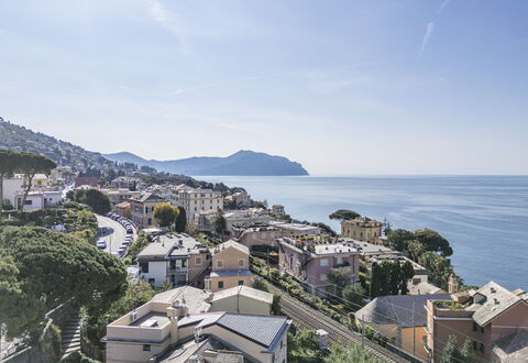 Central Design Flat With Parking, Bogliasco: Water, Body Of Water, Coast, Residential Area, Coastal And Oceanic Landforms, Horizon, Sea, House, Home, Human Settlement