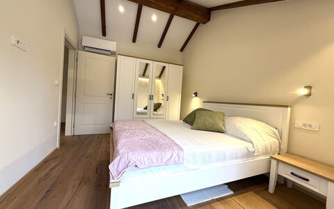 Casa Rossa Ac, Wifi, Prodol - Croazia: Furniture, Bed, Interior Design, Bedroom, Flooring, Floor, Wood, Ceiling, Bedding, Room