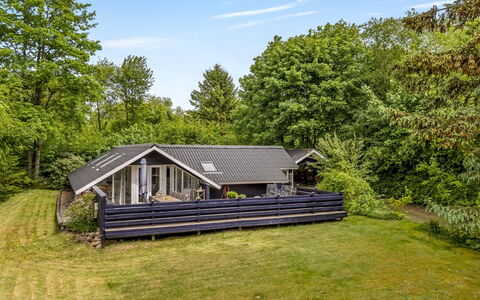 Mila - 30Km from the Sea: Home, Cottage, Roof, Estate, Garden, Shade, Siding, Yard, Farmhouse, Landscaping