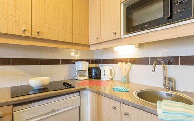 Accommodation:&nbsp;Le Port 630.1