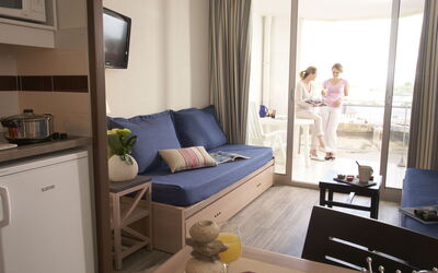 Accommodation:&nbsp;Le Port 630.1