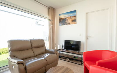 Accommodation:&nbsp;New Dahlia 8 with Parking 484.2