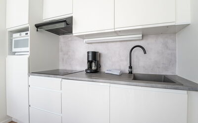 Accommodation:&nbsp;New Dahlia 6 with Parking 484.1