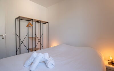 Accommodation:&nbsp;New Dahlia 8 with Parking 484.2