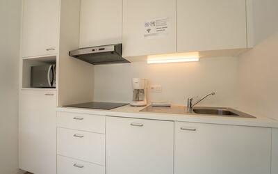 Accommodation:&nbsp;New Dahlia 15 with Parking 484.7