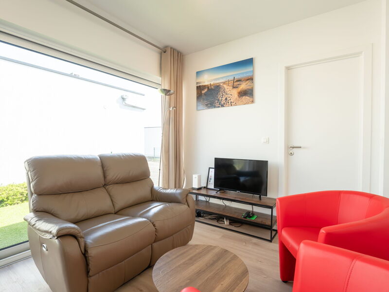 Accommodation:&nbsp;New Dahlia 8 with Parking 484.2