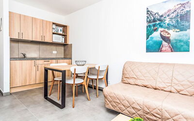 Accommodation:&nbsp;Medena 251.2