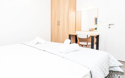 Accommodation:&nbsp;Medena 251.3