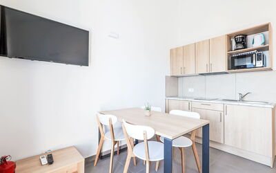 Accommodation:&nbsp;Medena 252.5