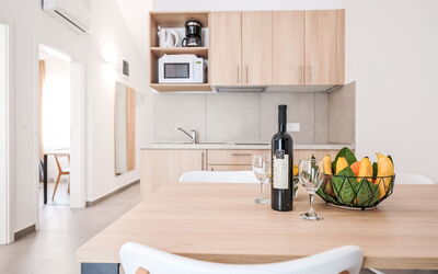 Accommodation:&nbsp;Medena 253.5