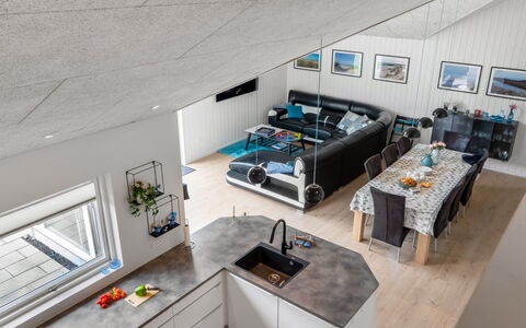 Sunna - 1.2Km from the Sea: Flooring, Ceiling, Room, Kitchen, Countertop, Chair, Hardwood, Wood Flooring, Light Fixture, Living Room