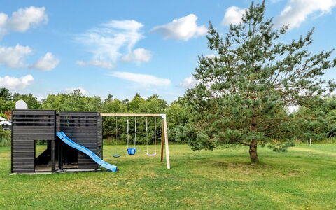 Frederikke - 990M from the Sea: Blue, Shrub, Cottage, Groundcover, Garden, Estate, Shade, Landscaping, Farmhouse, Eco Hotel