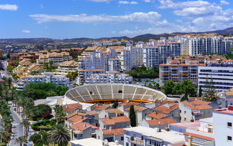 Estepona 657: Tree, City, Urban Area, Neighbourhood, Residential Area, Urban Design, Apartment, Stadium, Aerial Photography