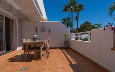 Accommodation:&nbsp;Cortijo del Mar 657.2