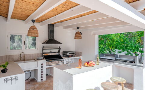 Sierra Pinos Plus: Residential Area, Shrub, House, Garden, Home, Land Lot, Roof, Shade, Lawn