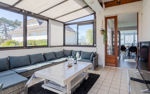 La Maison du Phare: Residential Area, Shrub, House, Garden, Home, Land Lot, Roof, Shade, Lawn
