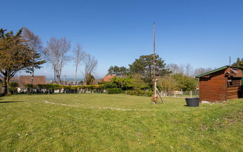 La Maison du Phare: Residential Area, Shrub, House, Garden, Home, Land Lot, Roof, Shade, Lawn
