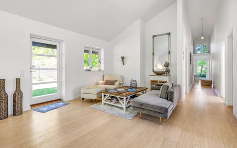 Christin - 275M from the Sea: Wood Flooring, Flooring, Floor, Wood, Interior Design, Laminate Flooring, Living Room, Home, Ceiling, Hardwood