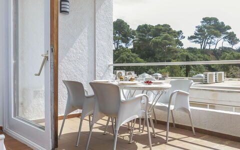 Airmenuda: Furniture, Chair, Balcony, Outdoor Furniture, Shade, Kitchen & Dining Room Table, Wood Stain, Hardwood, Outdoor Table, Coffee Table
