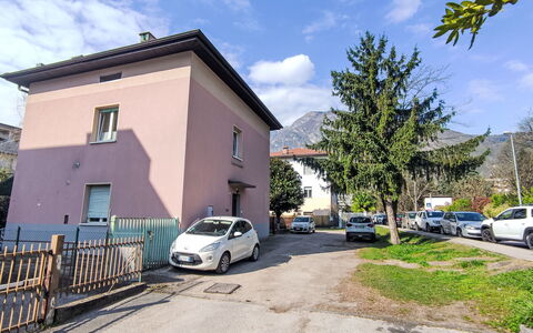 Nonnellini: Mountain Range, Hill Station, Cottage, Valley, Slope, Village, Mountain Village, Alps, Ridge, Massif