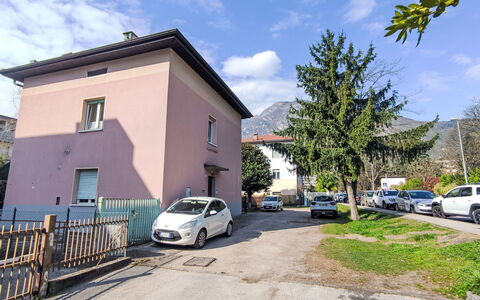 Nonnellini: Mountain Range, Hill Station, Cottage, Valley, Slope, Village, Mountain Village, Alps, Ridge, Massif